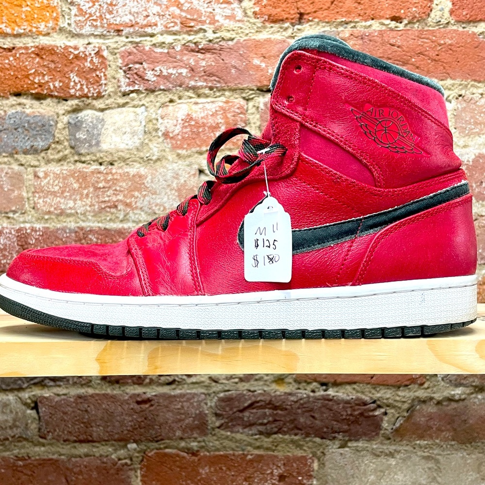 Nike Air Jordan 1 “Gucci”. Size 11. Authentic. Preowned. (2013)